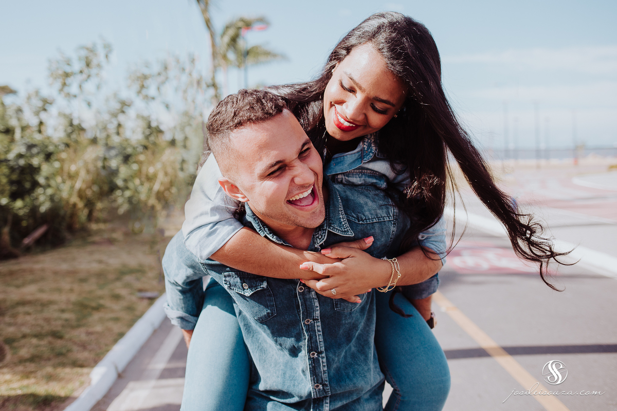 Ensaio de Casal com Carro