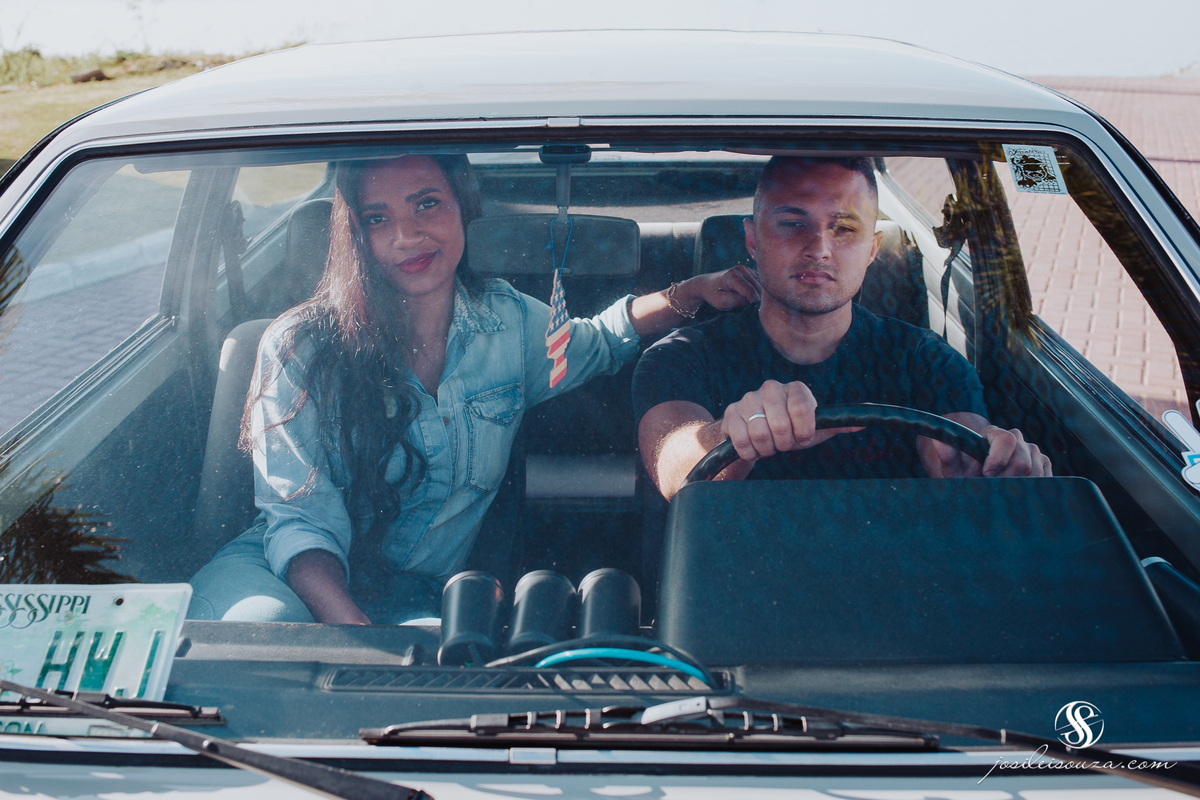 Ensaio de Casal com Carro
