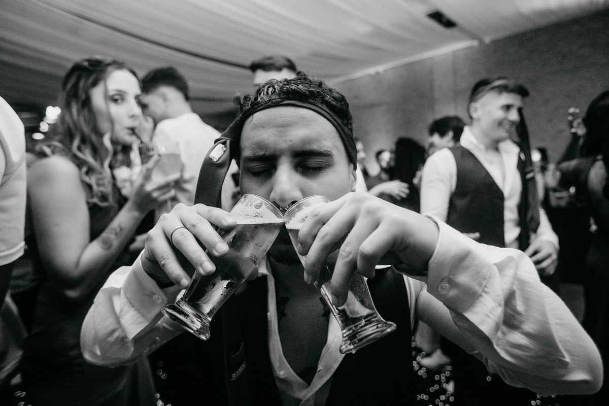 Noivo muito louco em casamento RJ