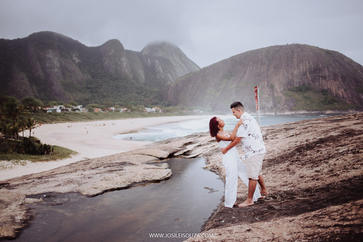 Ensaio Pré casamento na Prainha de Itacoatiara
