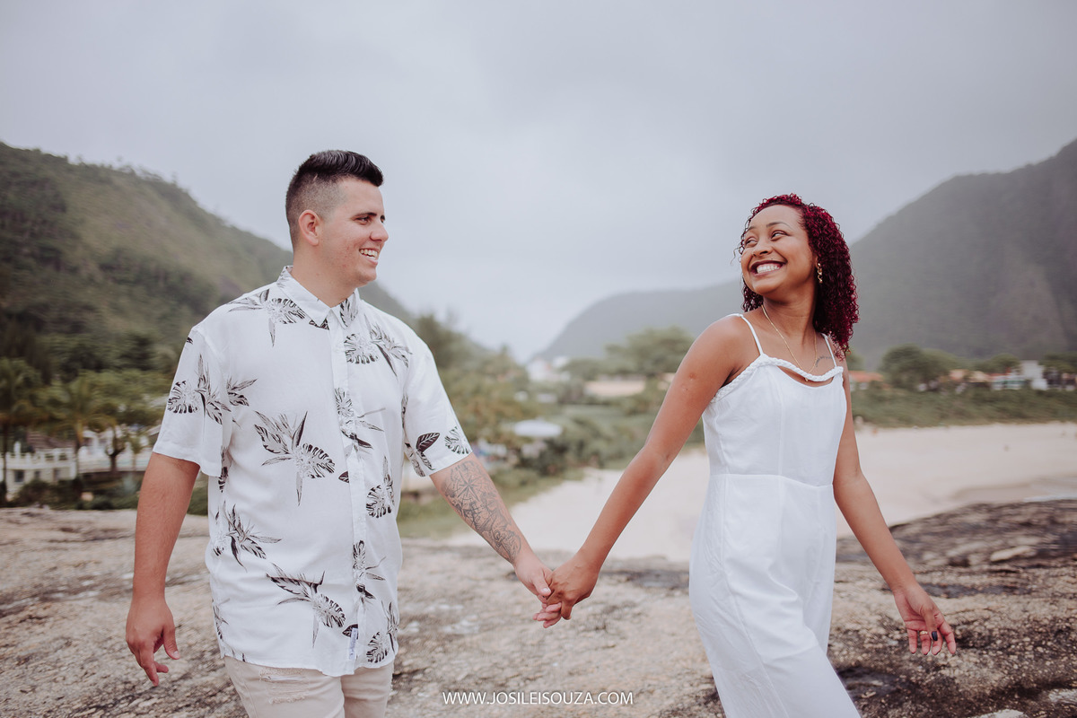 Ensaio Pré casamento na Prainha de Itacoatiara