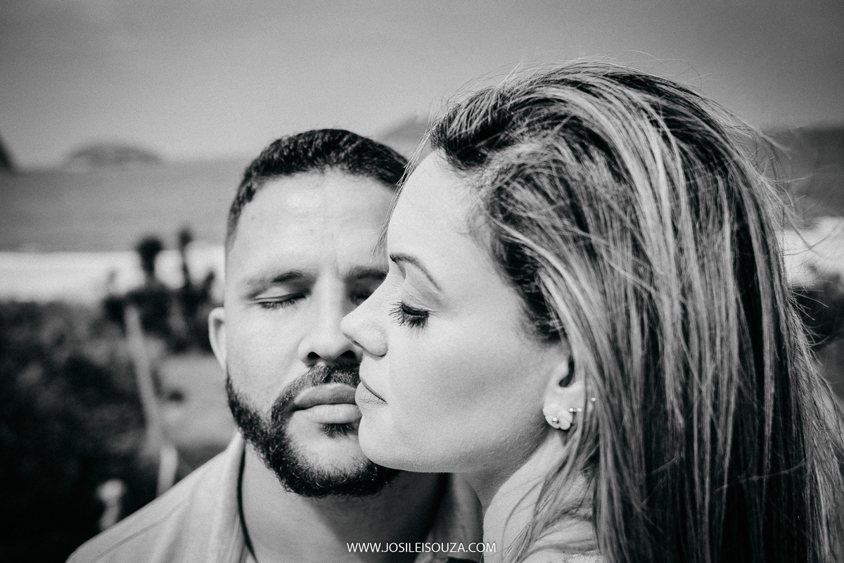 Ensaio de casal no quiosque harmonia  na Praia de Camboinhas