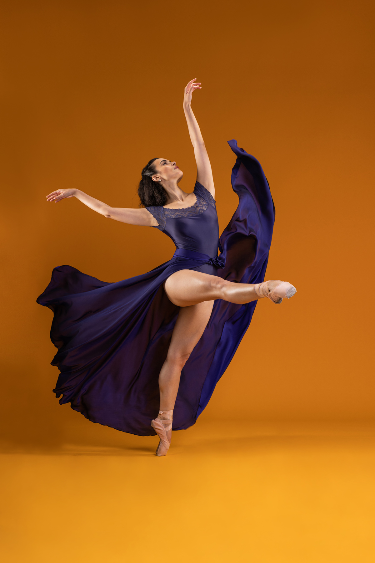 Juliana Amorim fotografado pelo fotógrafo Romero Cruz em ensaio de balé
