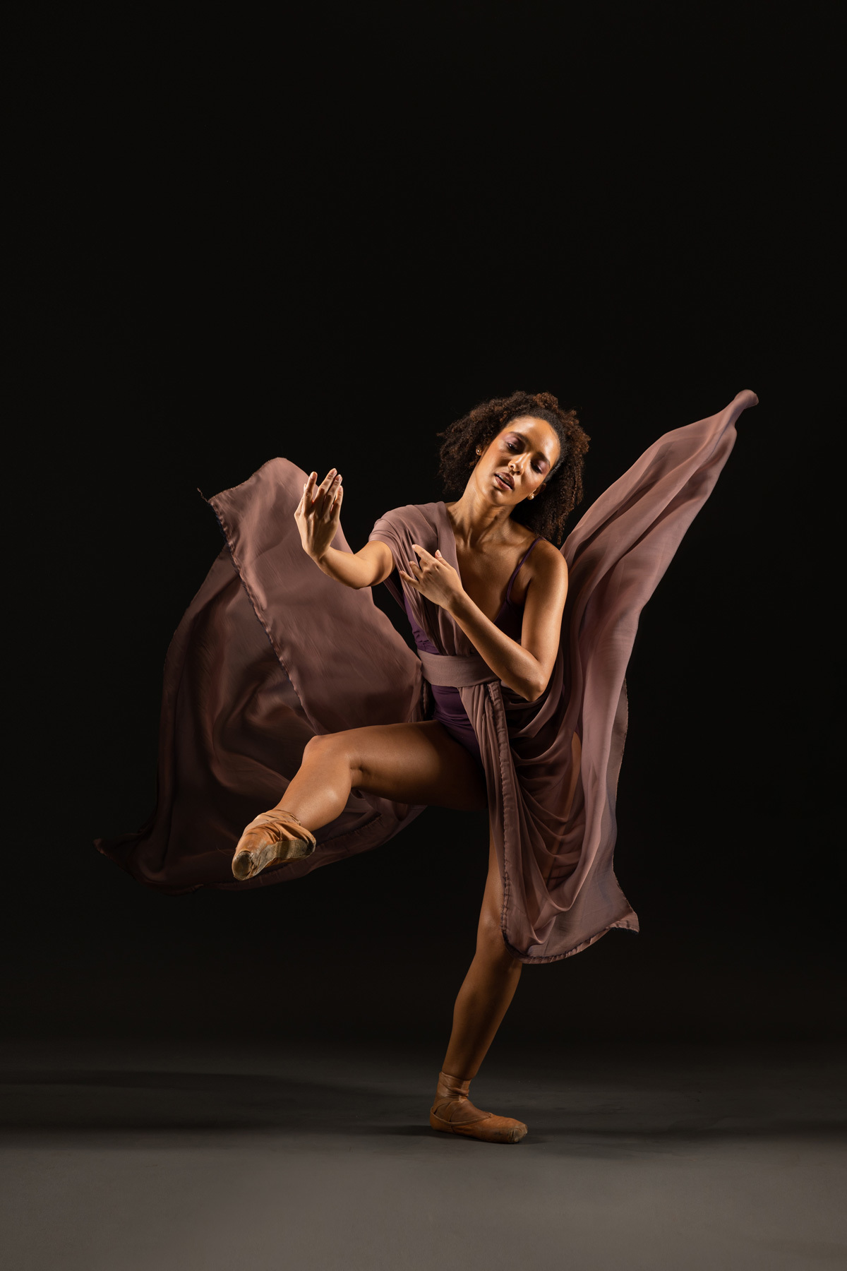 Arte, Cores e Movimentos! Ensaio fotográfico pensado pelo fotógrafo profissional Romero Cruz
