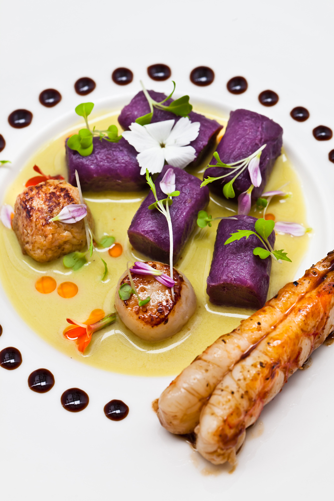 Prato de comida contemporânea pelas lentes do fotógrafo profissional Romero Cruz