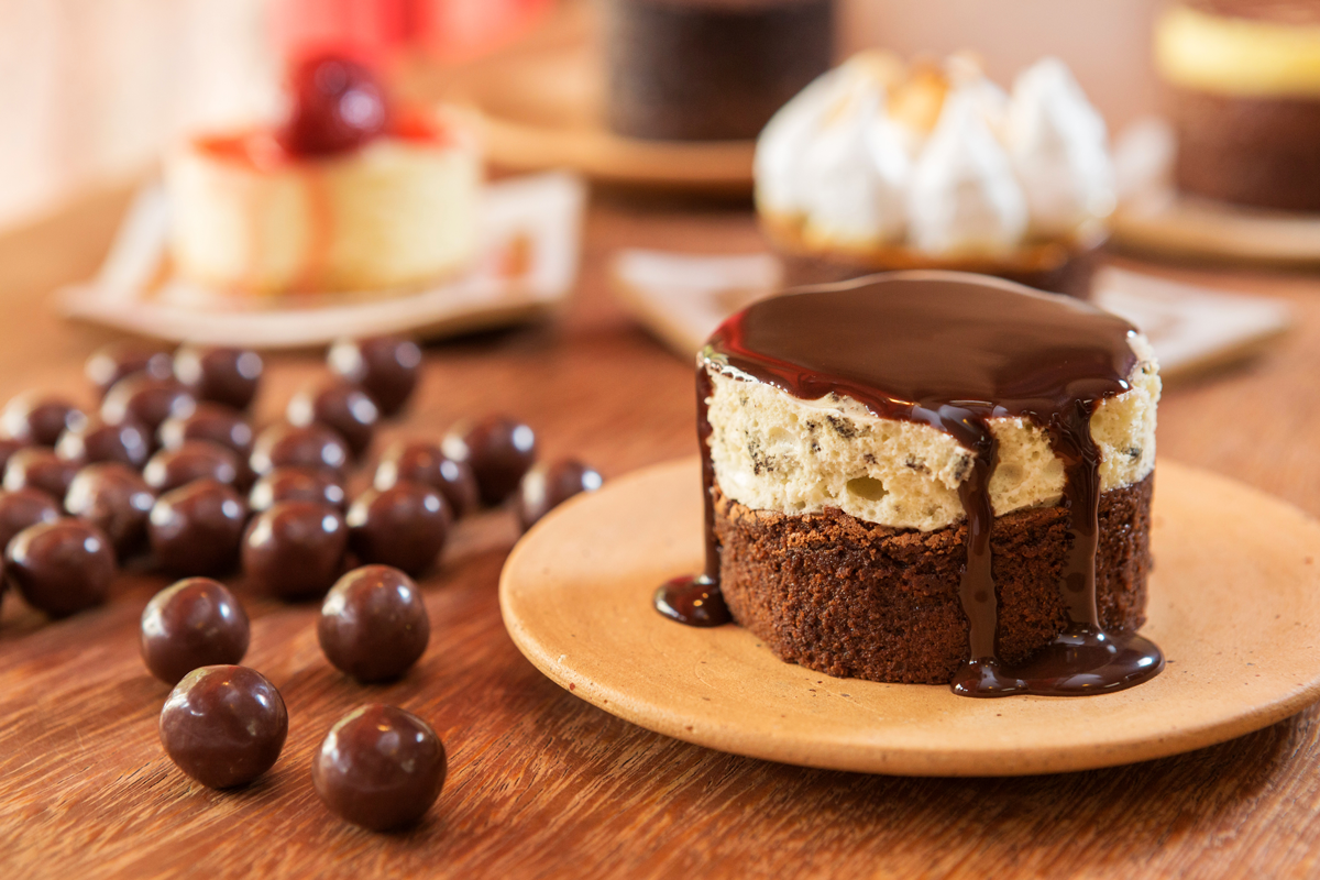 Maravilhosa tortas tricolores chocofrutas na foto de Romero Cruz