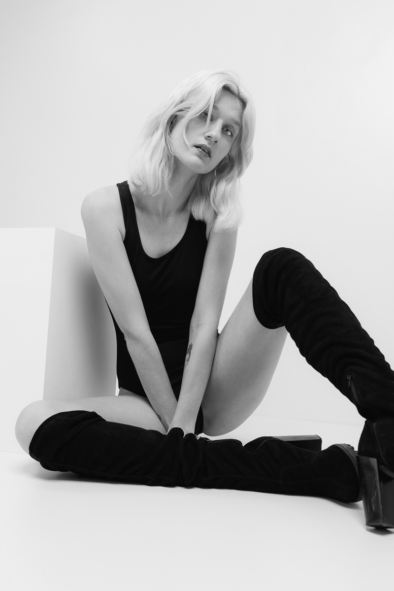 Fotógrafo Romero Cruz clicou o ensaio da modelo Larissa Krum