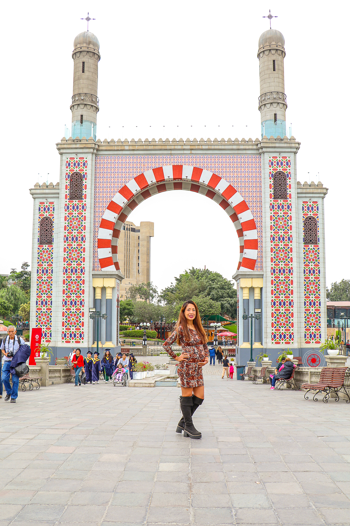 En el arco de la amistad