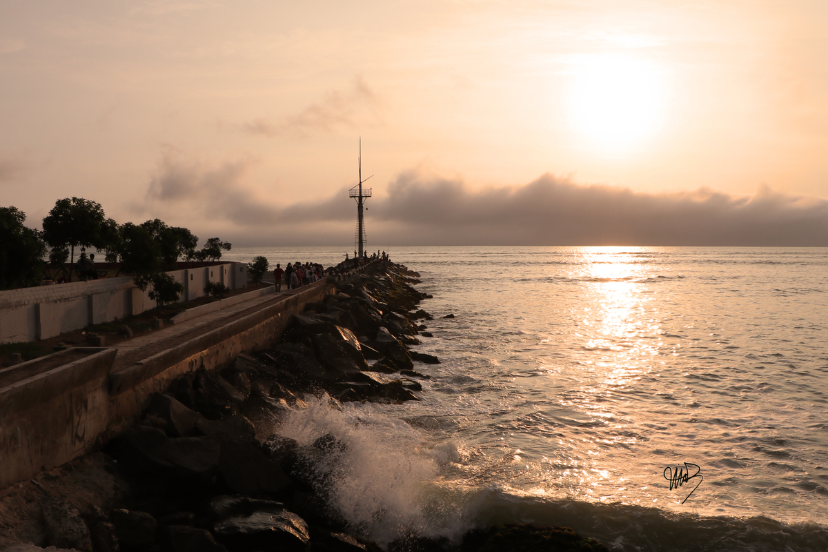 Atardecer en playa Las Cascadas