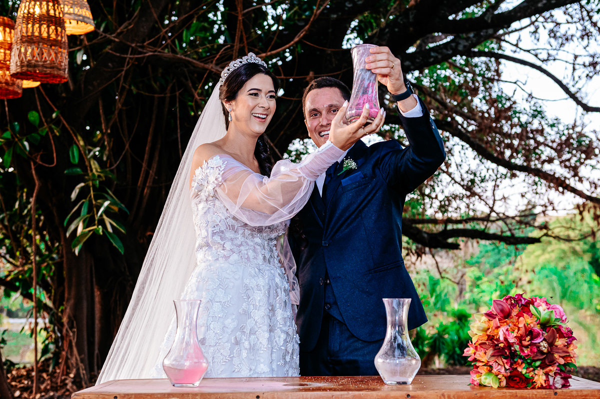 asamento Mariana e Murilo , Patos de Minas-MG, UsinaPark, noivas, vestido de noiva, Wellington Guimarães Fotografiasasamento Mariana e Murilo , Patos de Minas-MG, UsinaPark, noivas, vestido de noiva, Wellington Guimarães Fotografias