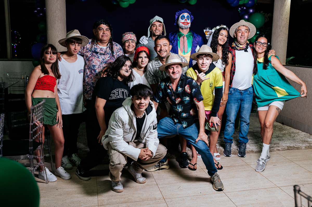 Aniversário GIltinho 40 anos, festa fantasia, evento, comemorar, festejar, fotos de aniversário