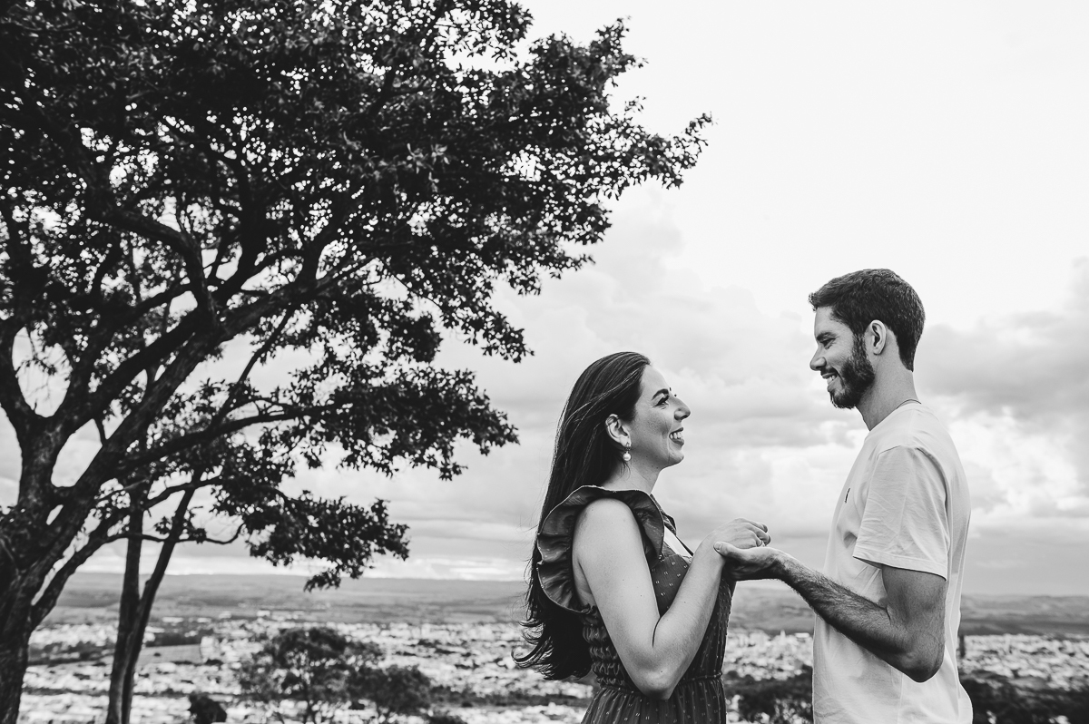 Ensaio de Casal Mariana e Thiago, Patos de Minas- MG, fotos de casa, Ensaio de Casal Mariana e Thiago, Patos de Minas- MG, fotos de casa, ensaio fotográfico , Wellington Guimarães Fotógrafo fotográfico , Wellington Guimarães Fotógrafo