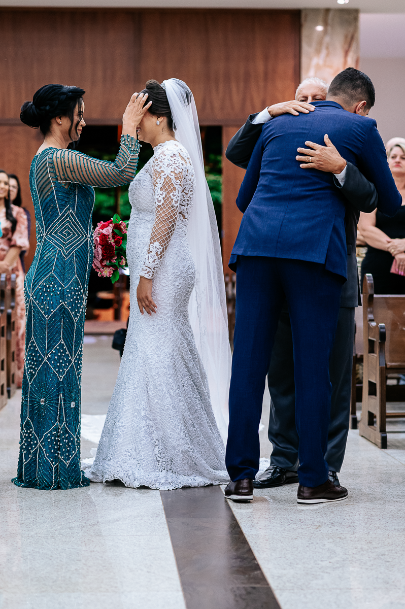 Casamento Letícia e Rafael , Patos de Minas-MG, vestido de noiva, noivas 2023 , noivas 2024, Fotografo de Casamento, Wellington Guimarães
