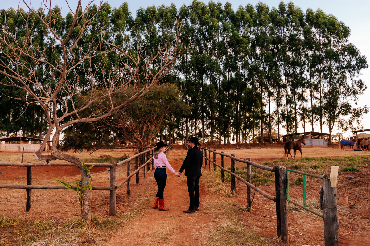 Ensaio Ana Lara e Josimar, fotos de casal , noivas2024 , casamento , fotos de casal , Wellington Guimarães Fotógrafo de casamento