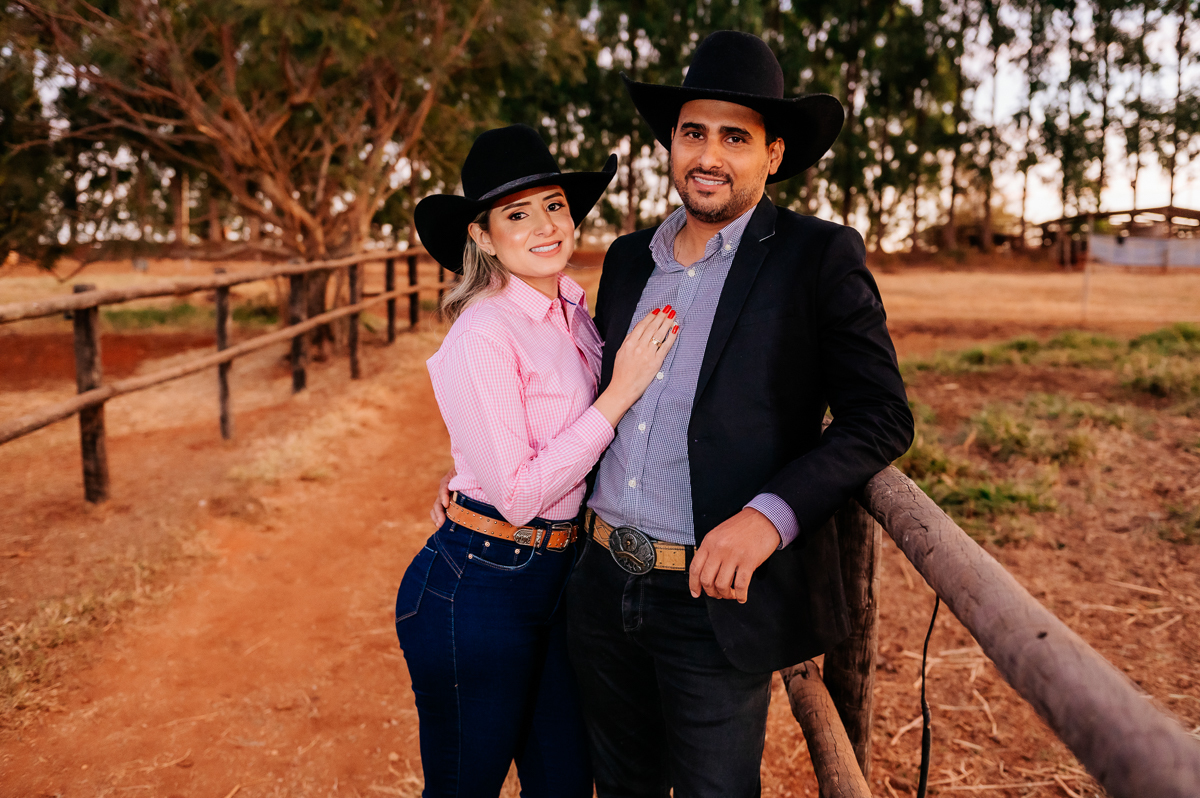 Ensaio Ana Lara e Josimar, fotos de casal , noivas2024 , casamento , fotos de casal , Wellington Guimarães Fotógrafo de casamento