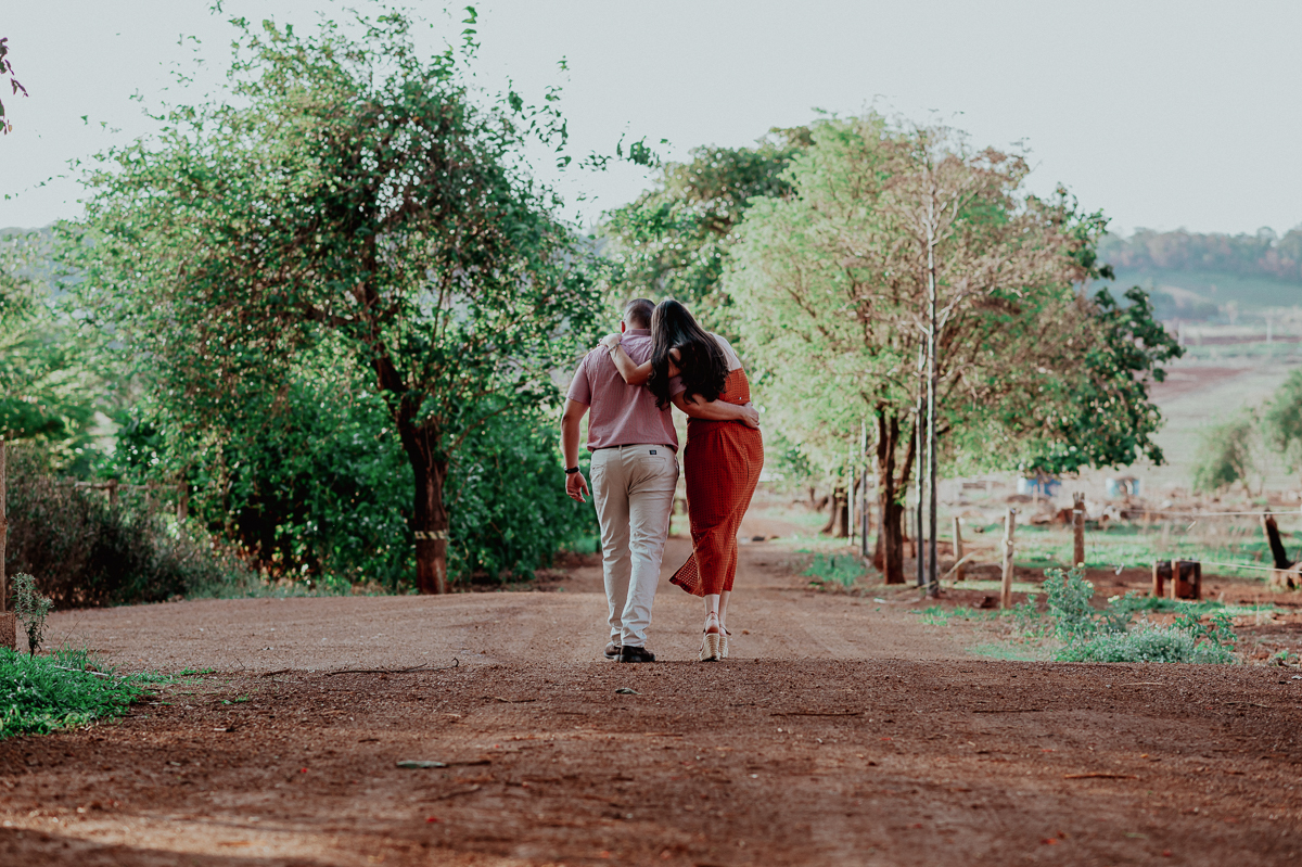 Ensaio namoro Flávia e Rafael , fotos de casal , noivas 2024 , noivas 2025 , Wellington Guimarães Fotógrafo