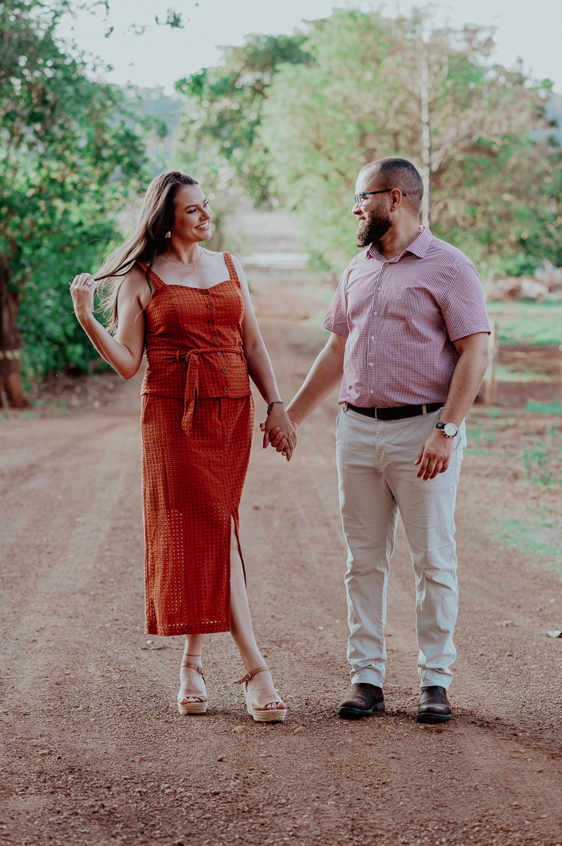 Ensaio namoro Flávia e Rafael , fotos de casal , noivas 2024 , noivas 2025 , Wellington Guimarães Fotógrafo