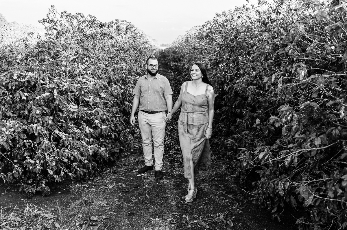 Ensaio namoro Flávia e Rafael , fotos de casal , noivas 2024 , noivas 2025 , Wellington Guimarães Fotógrafo