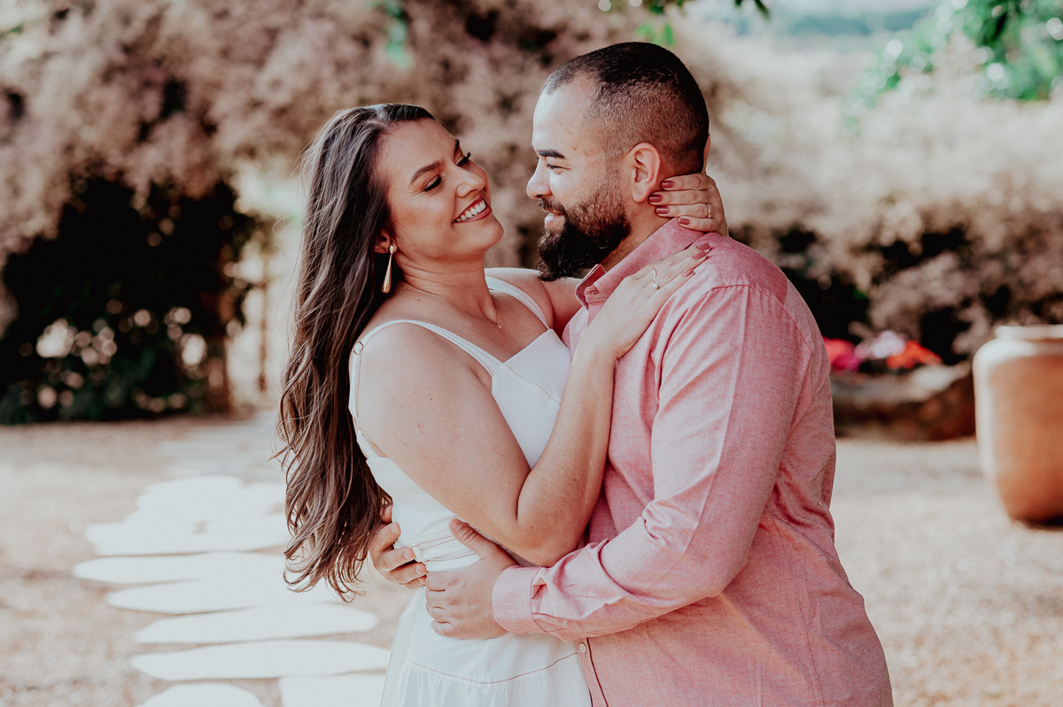 Ensaio namoro Flávia e Rafael , fotos de casal , noivas 2024 , noivas 2025 , Wellington Guimarães Fotógrafo