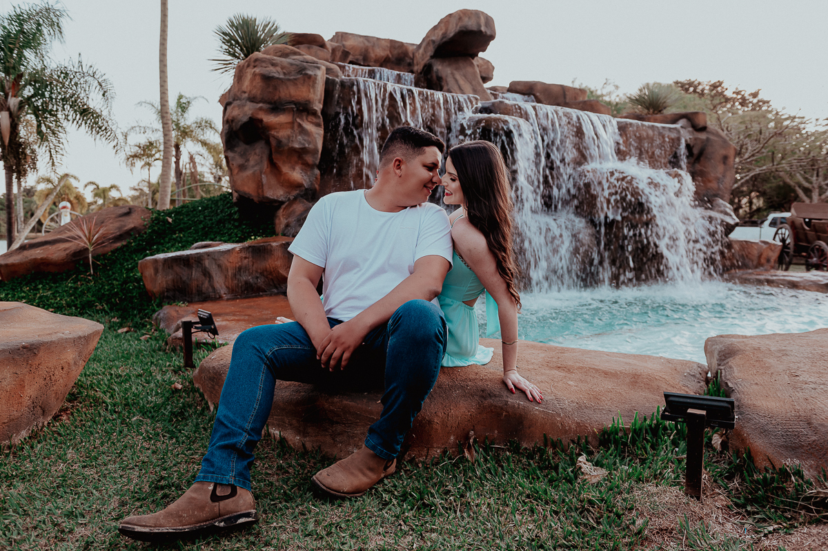 Ensaio de Casal, fotos namoro, pré wedding, noivas 2025, noivas 2026, wellington guimarães Fotografo