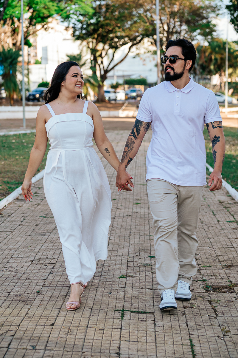 Wellington Guimarães Fotografo, Ensaios Patos de Minas,MG, Casais, noivos, album de casamento, fotos
fotografia