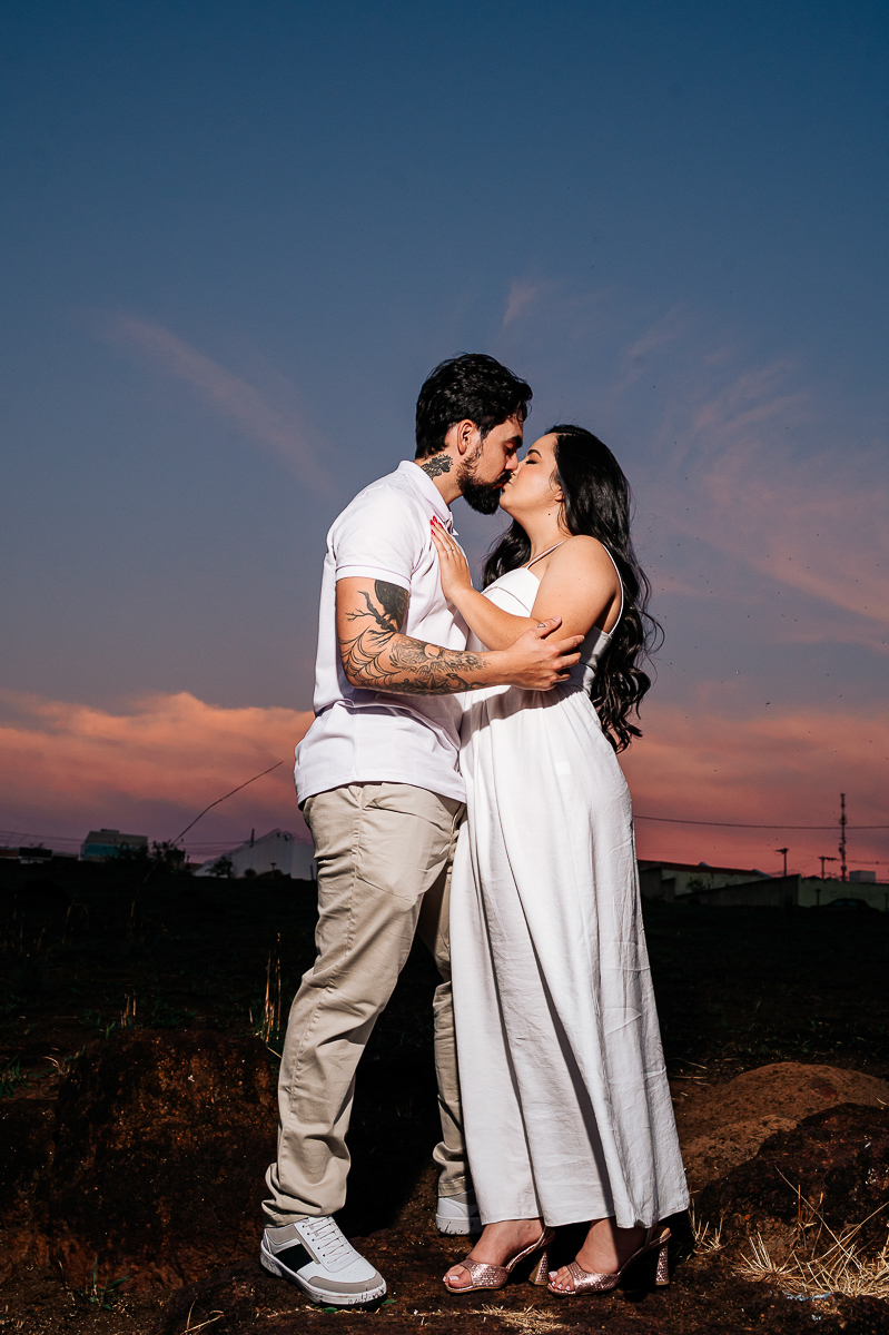 Wellington Guimarães Fotografo, Ensaios Patos de Minas,MG, Casais, noivos, album de casamento, fotos
fotografia