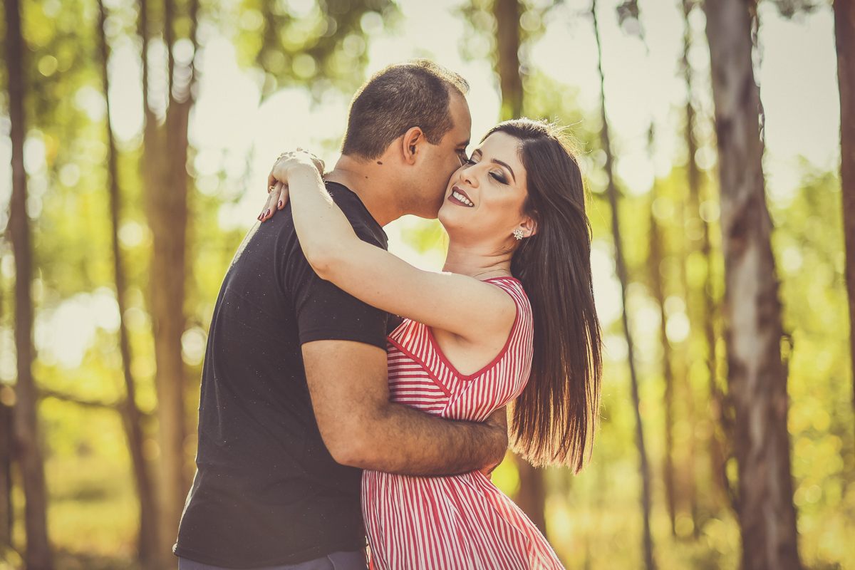 ensaio de casal, sessão namoro Franklin e Talita, casais 2018, casamento Patos de Minas-MG, lindas fotos de casal, Wellington Guimarães Fotógrafo