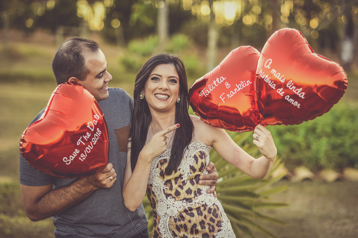 ensaio de casal, sessão namoro Franklin e Talita, casais 2018, casamento Patos de Minas-MG, lindas fotos de casal, Wellington Guimarães Fotógrafo