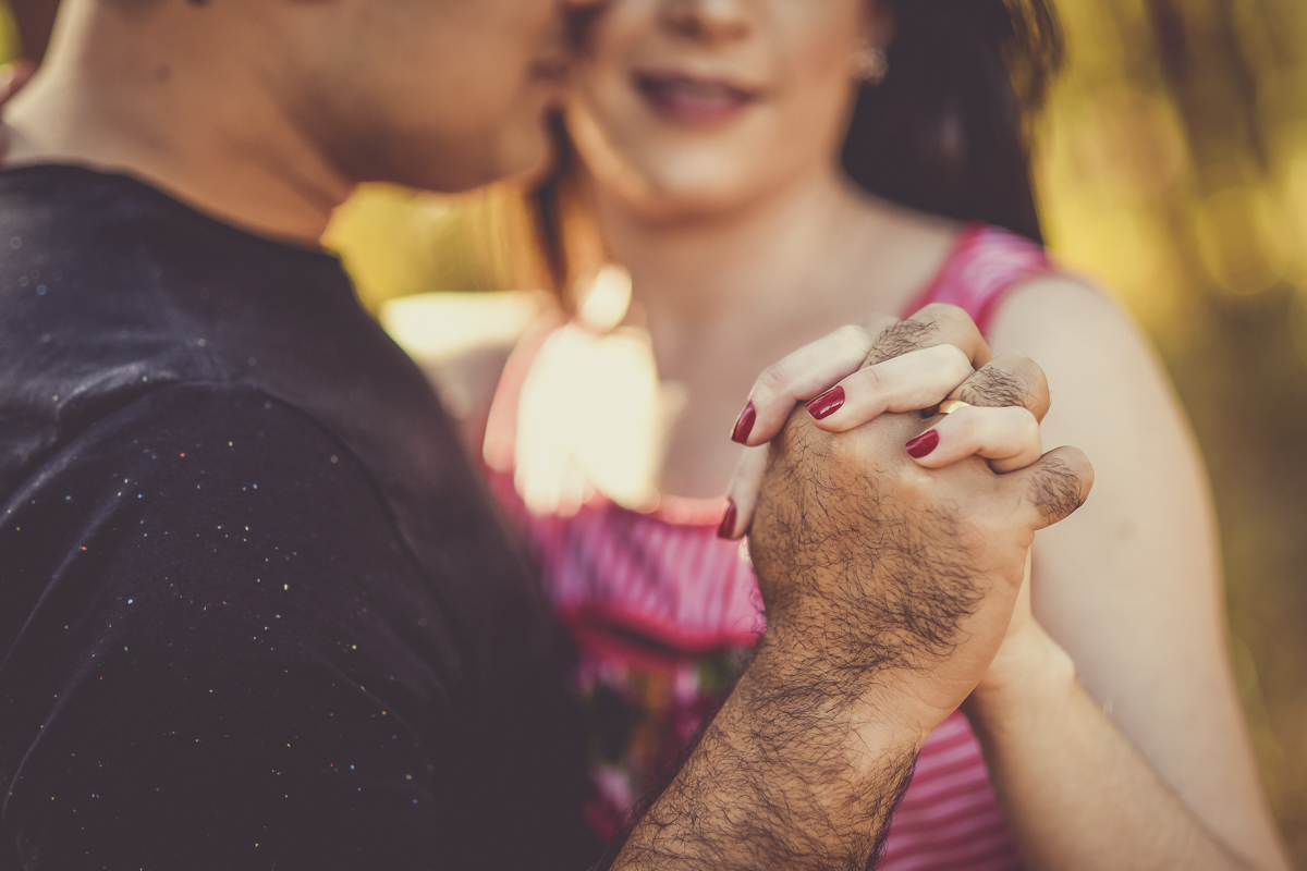 ensaio de casal, sessão namoro Franklin e Talita, casais 2018, casamento Patos de Minas-MG, lindas fotos de casal, Wellington Guimarães Fotógrafo