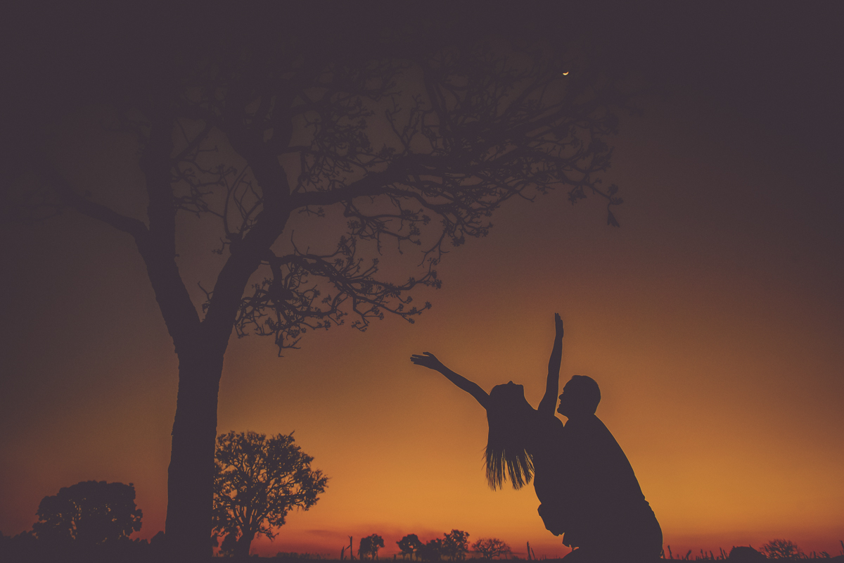 ensaio de casal, sessão namoro Franklin e Talita, casais 2018, casamento Patos de Minas-MG, lindas fotos de casal, Wellington Guimarães Fotógrafo