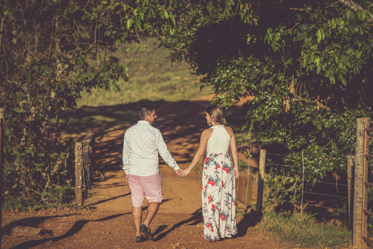 Sessão de fotos de Casal, namorando Lenizy e Vander Jr. Rio Paranaíba-MG, Wellington Guimarães Fotografias
