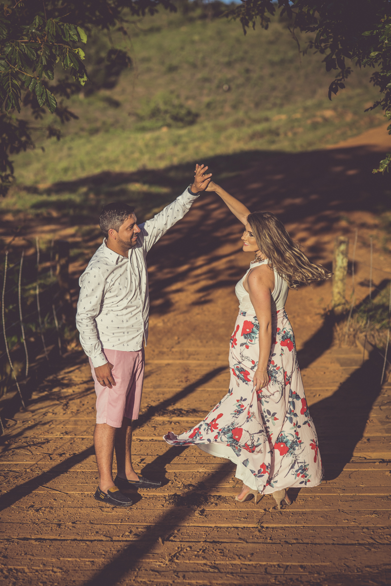 Sessão de fotos de Casal, namorando Lenizy e Vander Jr. Rio Paranaíba-MG, Wellington Guimarães Fotografias