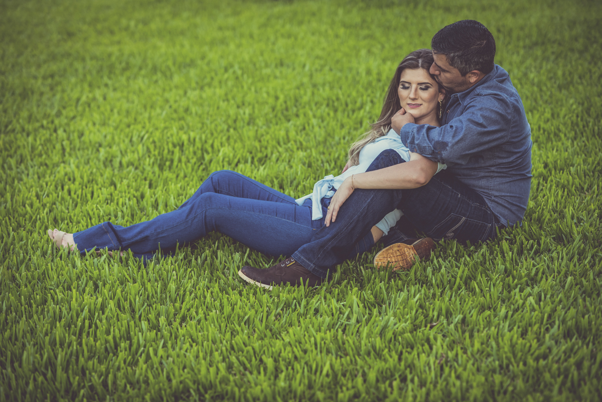 Sessão de fotos de Casal, namorando Lenizy e Vander Jr. Rio Paranaíba-MG, Wellington Guimarães Fotografias