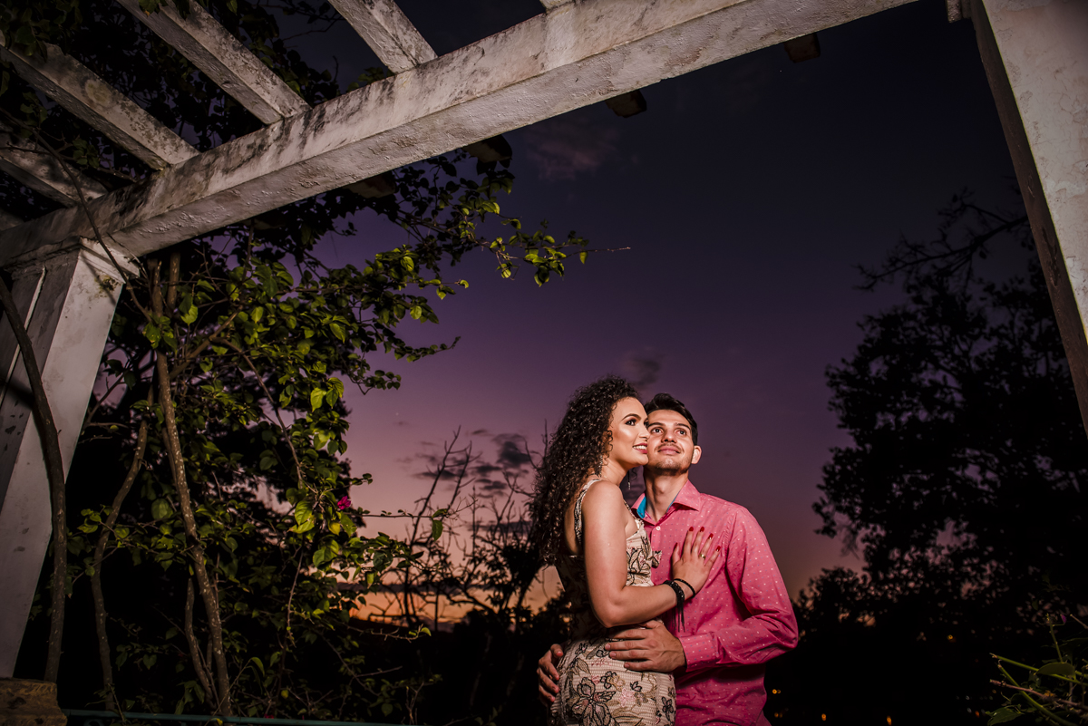 Ensaio Namoro, Carina e José Luis, Araxá MG, Lagoa Formosa-MG, Patos de Minas-MG, fotos de casal, wedding, dress, #noivas2018,Wellington Guimarães Fotografo