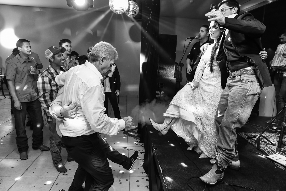 Casamento Luana e Ênio, Igreja matriz de Santo Antônio, Patos de Minas-MG, Wedding, noivas, noivas, Wellington Guimarães Fotografias