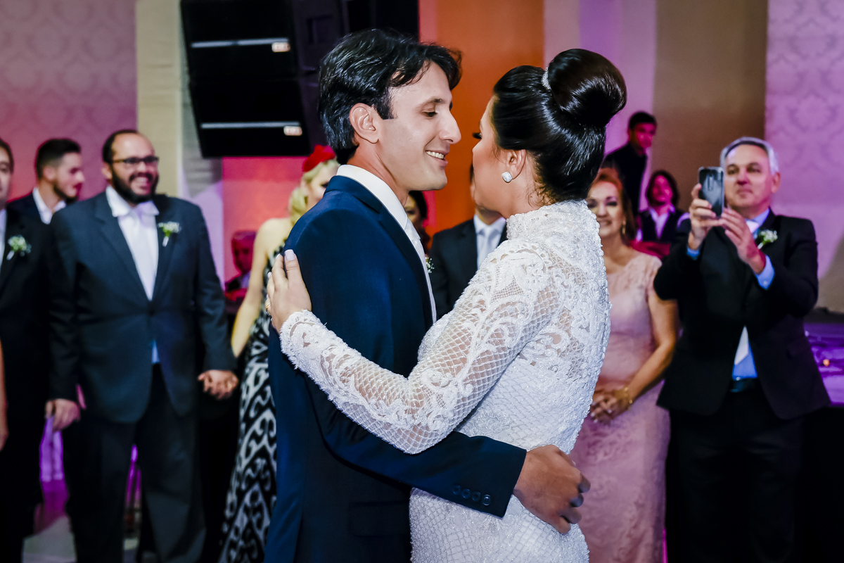 Casamento Mariana e Leandro, Igreja dos capuchinhos, Patos de Minas-MG, Fotógrafo Wellington Guimarães