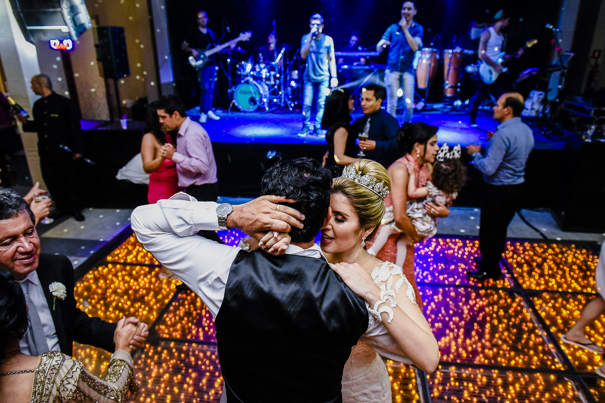 Casamento Viviane e Ronan, Igreja Catedral de Santo Antônio, Patos de Minas_MG, Fotos Wellington Guimarães 