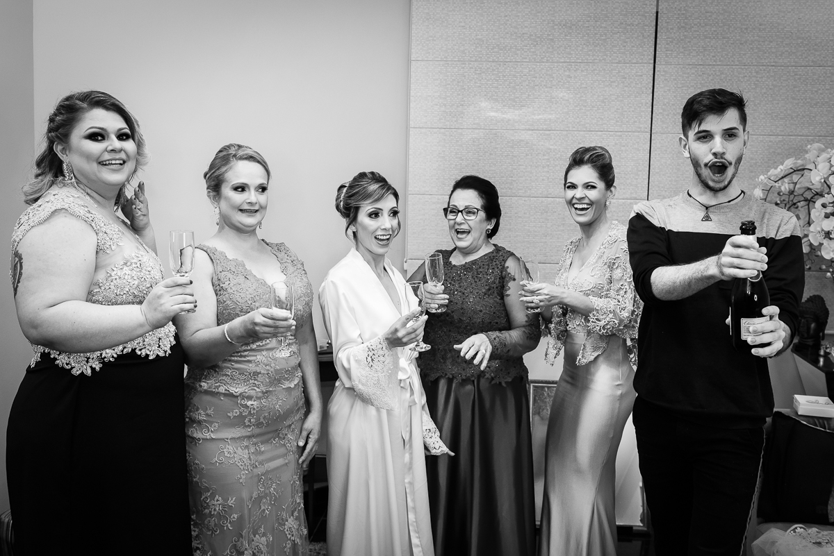 Casamento Fernanda e Tiago, igreja do Rosário, Patos de Minas-MG, Wellington Guimarães Fotógrafo