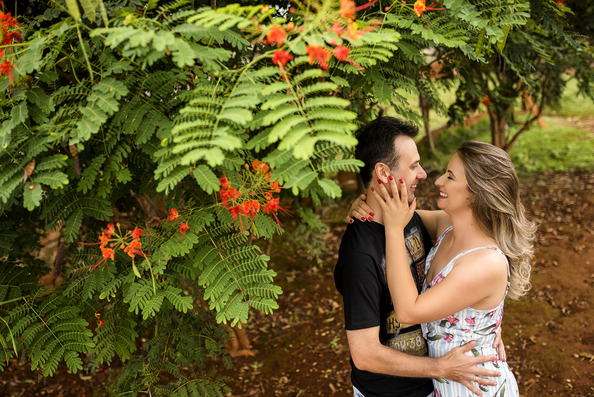 Ensaio Namoro Nair e Willian, Patos de Minas-MG, casal, casamento, felizes para sempre, Wellington Guimarães Fotografias