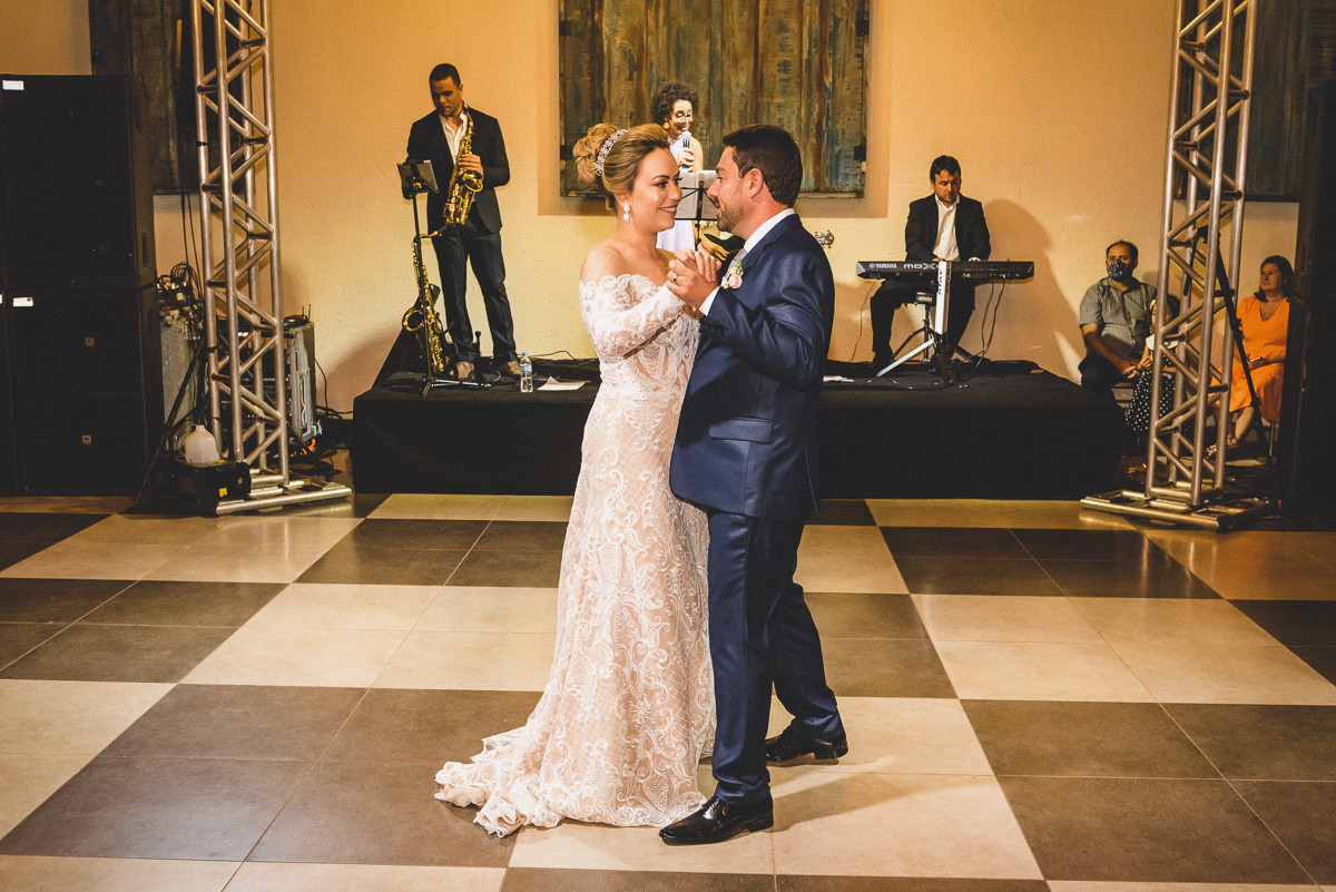 Casamento Amanda e Marcos, Carmo do Paranaiba-MG, Wedding day, dress, vestido de noiva, noivas 2021, noivas 2022, Wellington Guimarães Fotógrafo