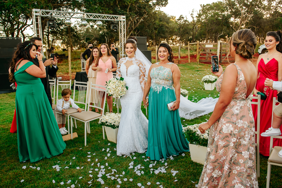 Casamento Gabriela e Guilherme, Lagora Formosa-MG, Wedding Day, fotos de casamento, Noivas 2022, Wellington Guimarães Fotografias