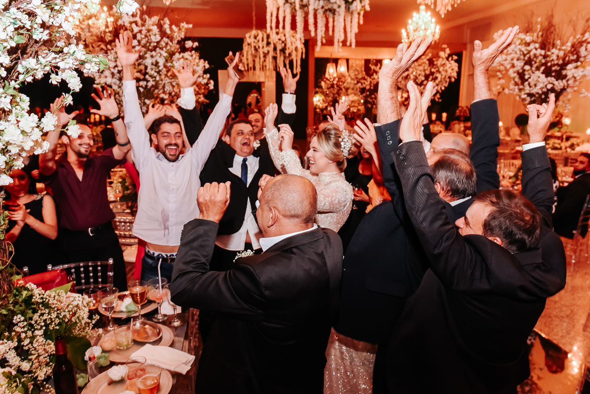 Casamento Ana e Vitor, vestido de noiva, noivas do brasil, noivas 2021, noivas 2022, casamentos pelo brasil, decoração de casamento, Wellington Guimarães Fotógrafo, Patos de Minas-MG