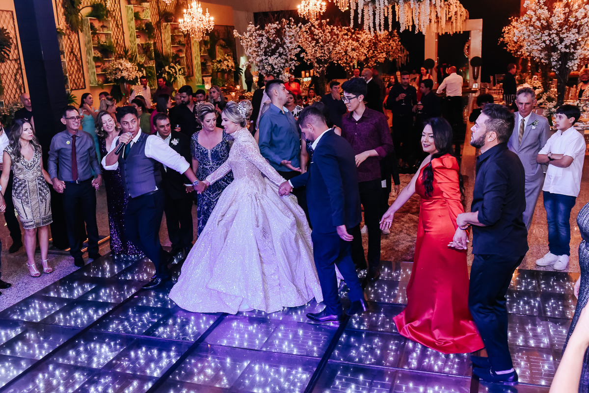 Casamento Ana e Vitor, vestido de noiva, noivas do brasil, noivas 2021, noivas 2022, casamentos pelo brasil, decoração de casamento, Wellington Guimarães Fotógrafo, Patos de Minas-MG