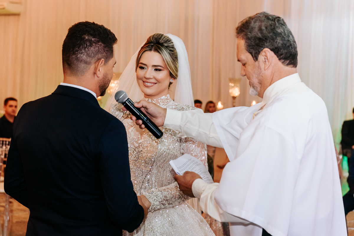 Casamento Ana e Vitor, vestido de noiva, noivas do brasil, noivas 2021, noivas 2022, casamentos pelo brasil, decoração de casamento, Wellington Guimarães Fotógrafo, Patos de Minas-MG