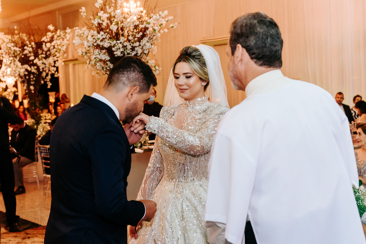 Casamento Ana e Vitor, vestido de noiva, noivas do brasil, noivas 2021, noivas 2022, casamentos pelo brasil, decoração de casamento, Wellington Guimarães Fotógrafo, Patos de Minas-MG