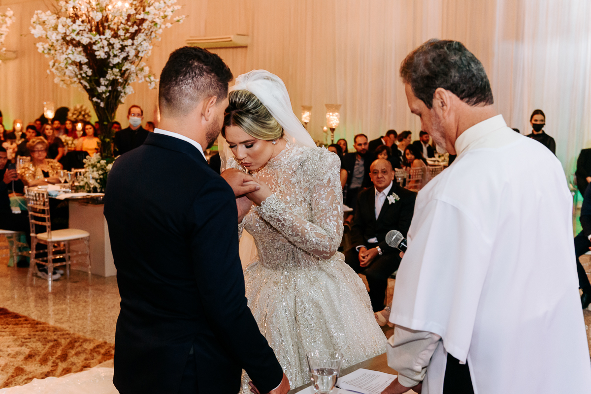 Casamento Ana e Vitor, vestido de noiva, noivas do brasil, noivas 2021, noivas 2022, casamentos pelo brasil, decoração de casamento, Wellington Guimarães Fotógrafo, Patos de Minas-MG