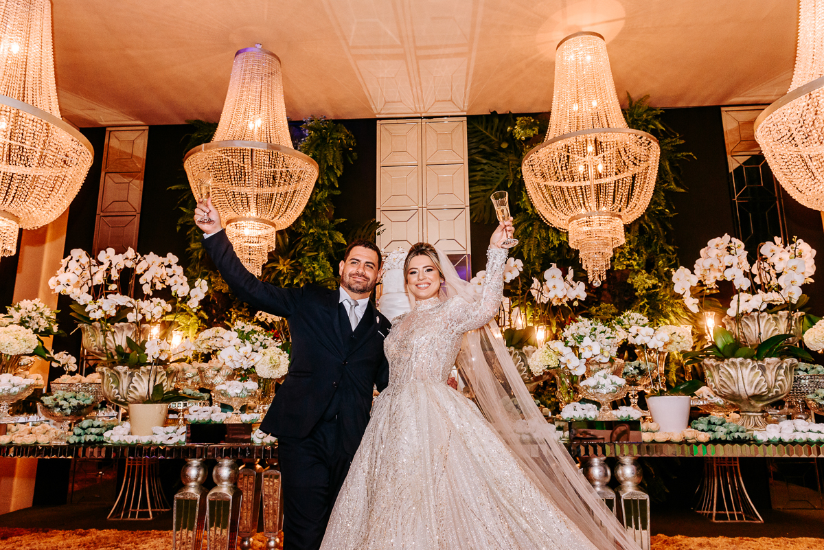 Casamento Ana e Vitor, vestido de noiva, noivas do brasil, noivas 2021, noivas 2022, casamentos pelo brasil, decoração de casamento, Wellington Guimarães Fotógrafo, Patos de Minas-MG