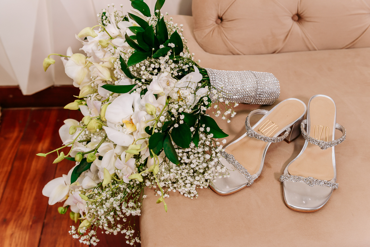 Casamento Ana e Vitor, vestido de noiva, noivas do brasil, noivas 2021, noivas 2022, casamentos pelo brasil, decoração de casamento, Wellington Guimarães Fotógrafo, Patos de Minas-MG