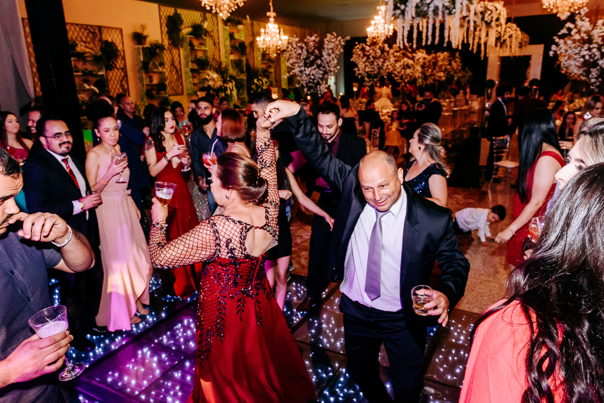 Casamento Ana e Vitor, vestido de noiva, noivas do brasil, noivas 2021, noivas 2022, casamentos pelo brasil, decoração de casamento, Wellington Guimarães Fotógrafo, Patos de Minas-MG