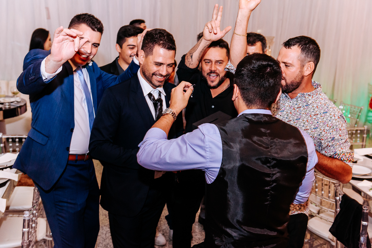 Casamento Ana e Vitor, vestido de noiva, noivas do brasil, noivas 2021, noivas 2022, casamentos pelo brasil, decoração de casamento, Wellington Guimarães Fotógrafo, Patos de Minas-MG